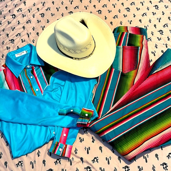 Meet your Posher, Ruby - Picture 3 of 3